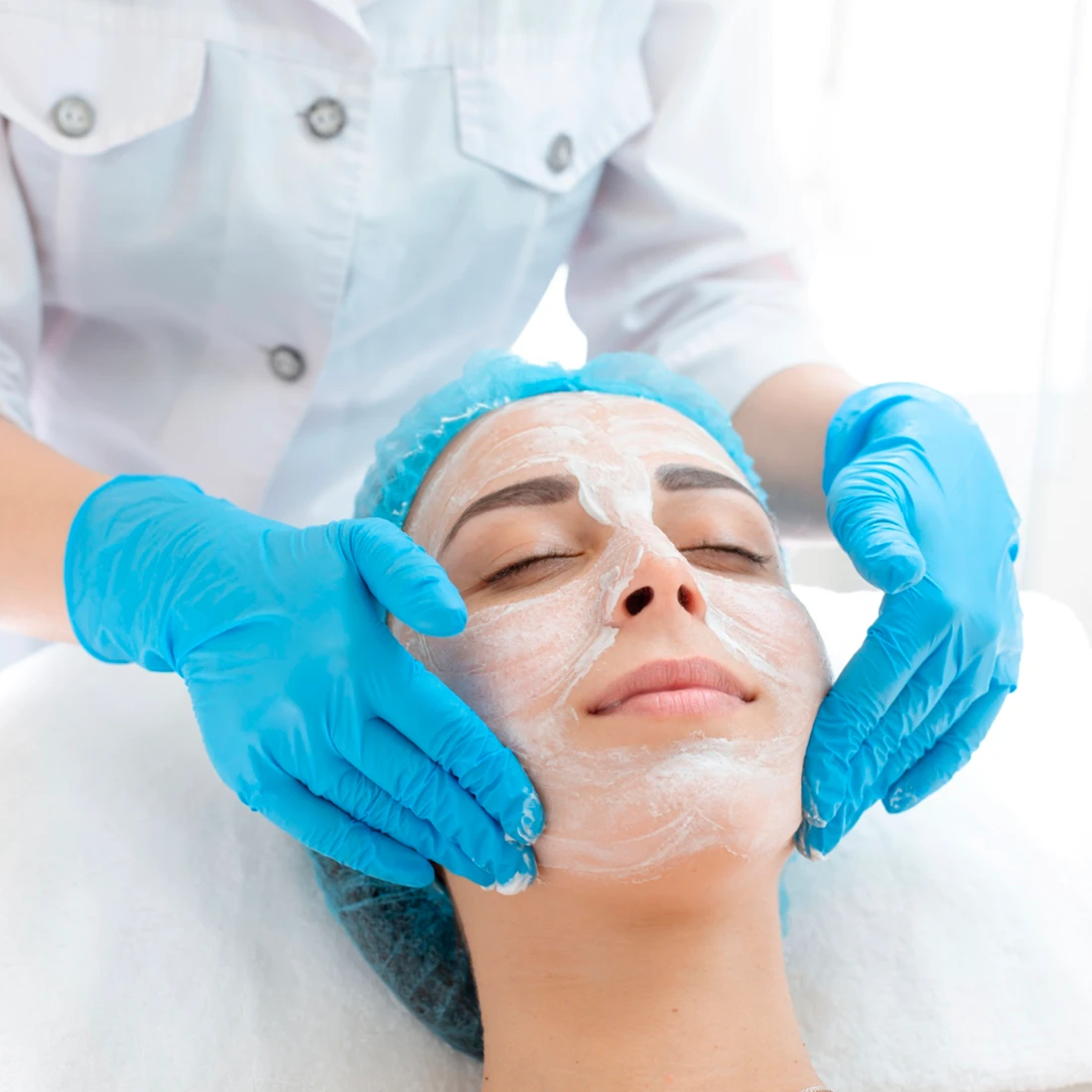 limpieza facial Limpieza facial profunda - Imagen 1